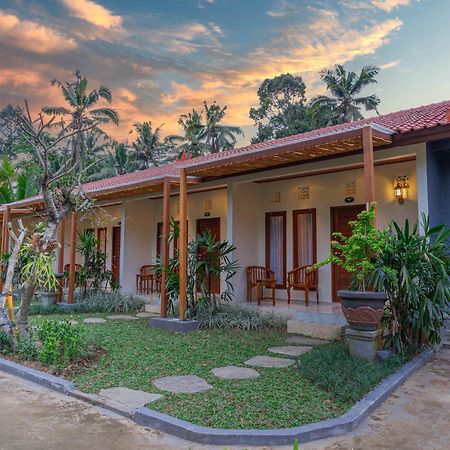 Hotel Puri Kurnia Ayu à Ubud Extérieur photo