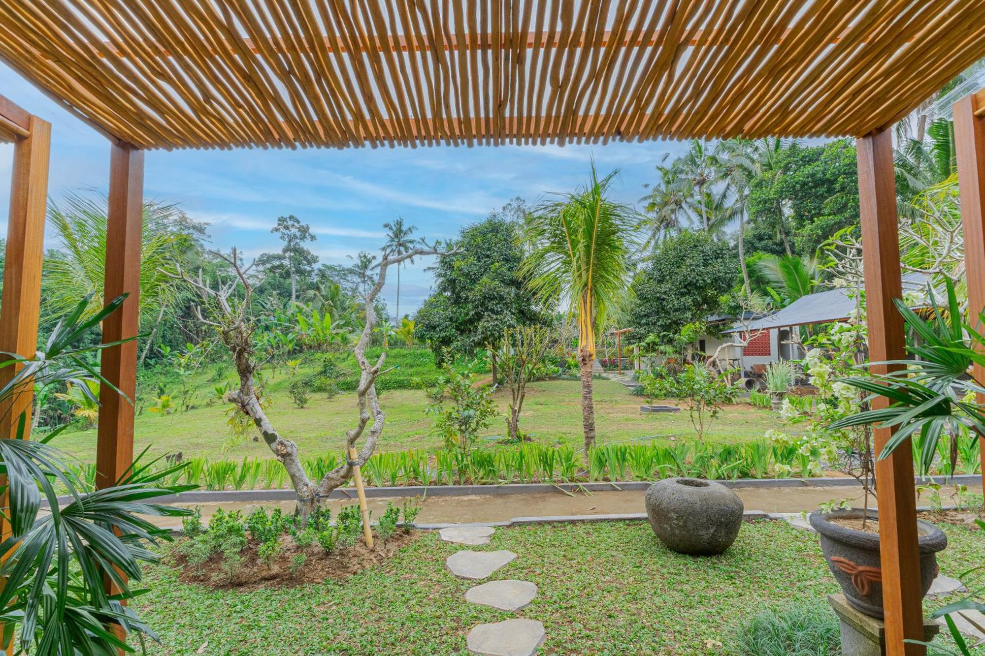 Hotel Puri Kurnia Ayu à Ubud Extérieur photo